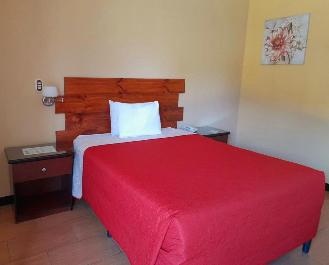 Hotel Y Restaurante Villa Esmeralda Quetzaltenango Dış mekan fotoğraf