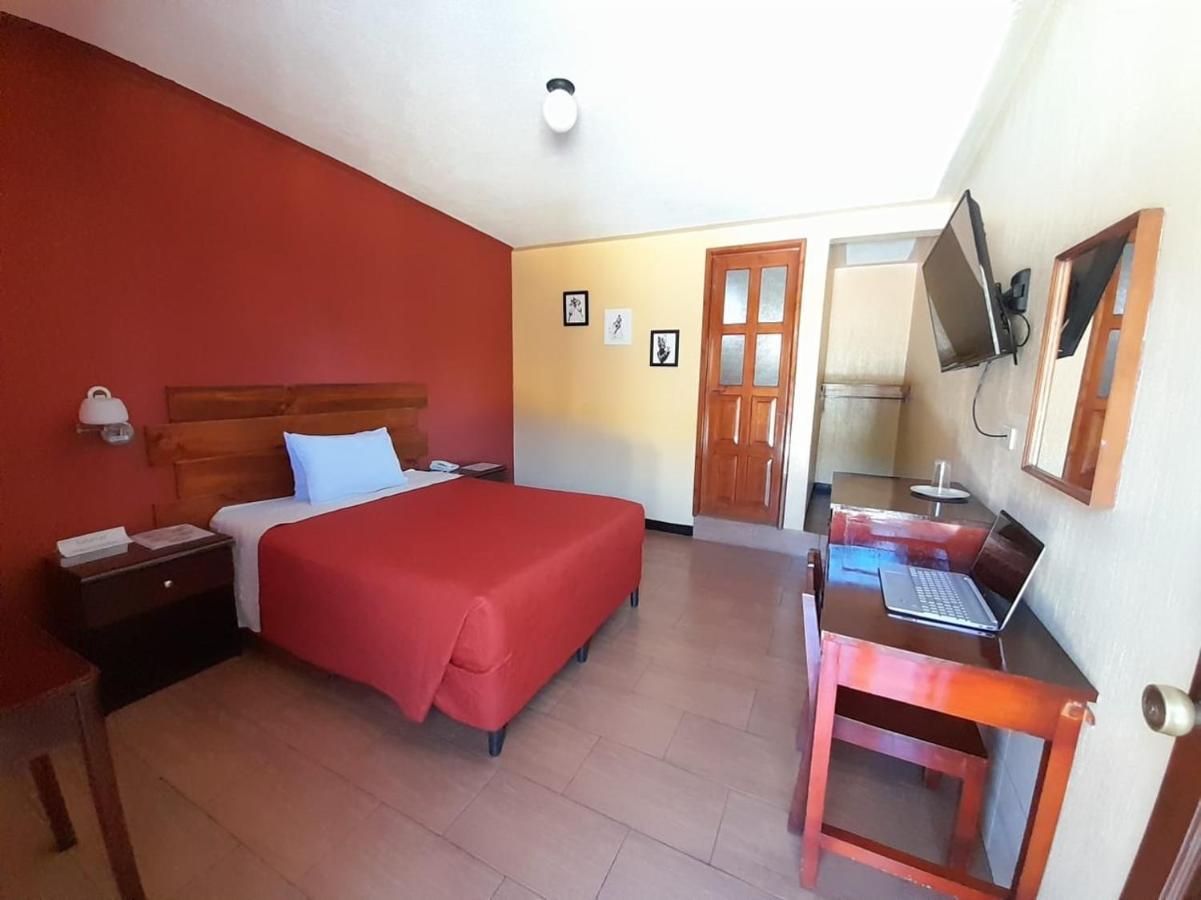 Hotel Y Restaurante Villa Esmeralda Quetzaltenango Dış mekan fotoğraf