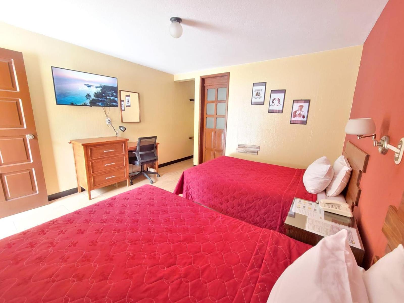 Hotel Y Restaurante Villa Esmeralda Quetzaltenango Dış mekan fotoğraf